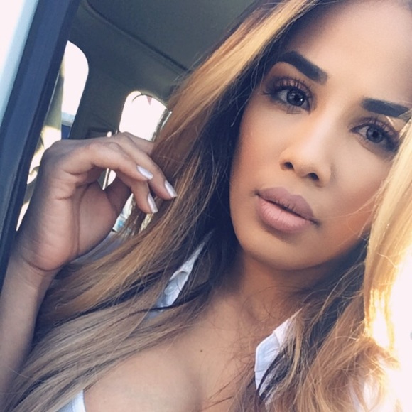 Meet your Posher, Pamela - Picture 1 of 1